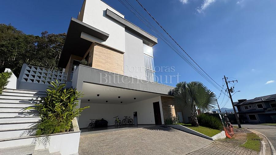 Casa no condom�nio Quinte Essence 1