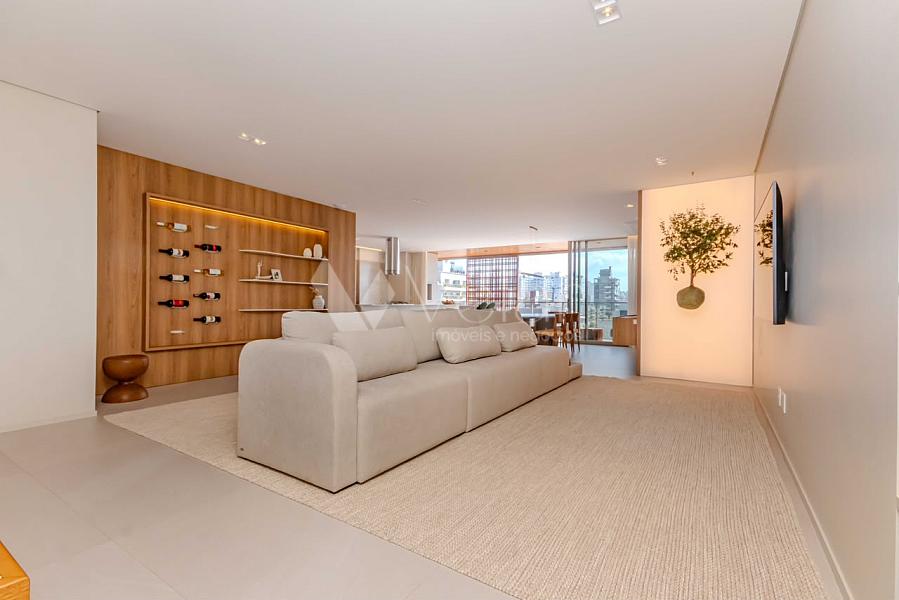 Apartamento na Praia Brava 1