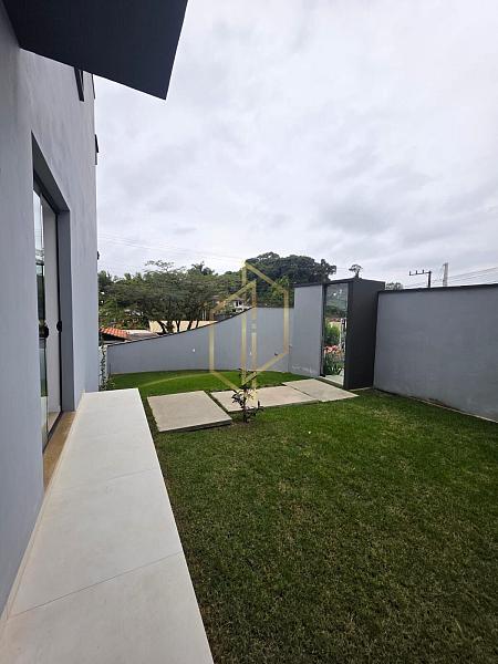 Casa Geminada Triplex em Santa Catarina, Joinville/SC 1