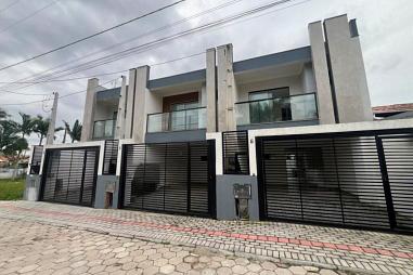 Casa com 3 quartos à venda, 123m², 2 banheiros, 2 garagens - Itacolomi - Balneário Piçarras