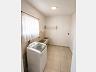 Casa com 01 su�te + 02 dormit�rios 14