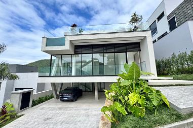 Casa no Condomínio Residencial Bella Vista em Balneário Camboriú