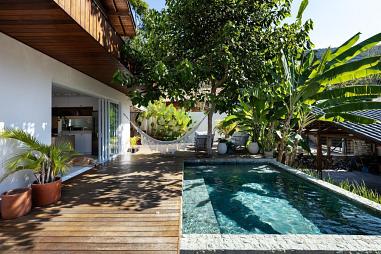 Casa à venda na Praia de Taquaras em Balneário Camboriú