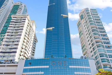 Apartamento no Ed. One Tower em Balneário Camboriú