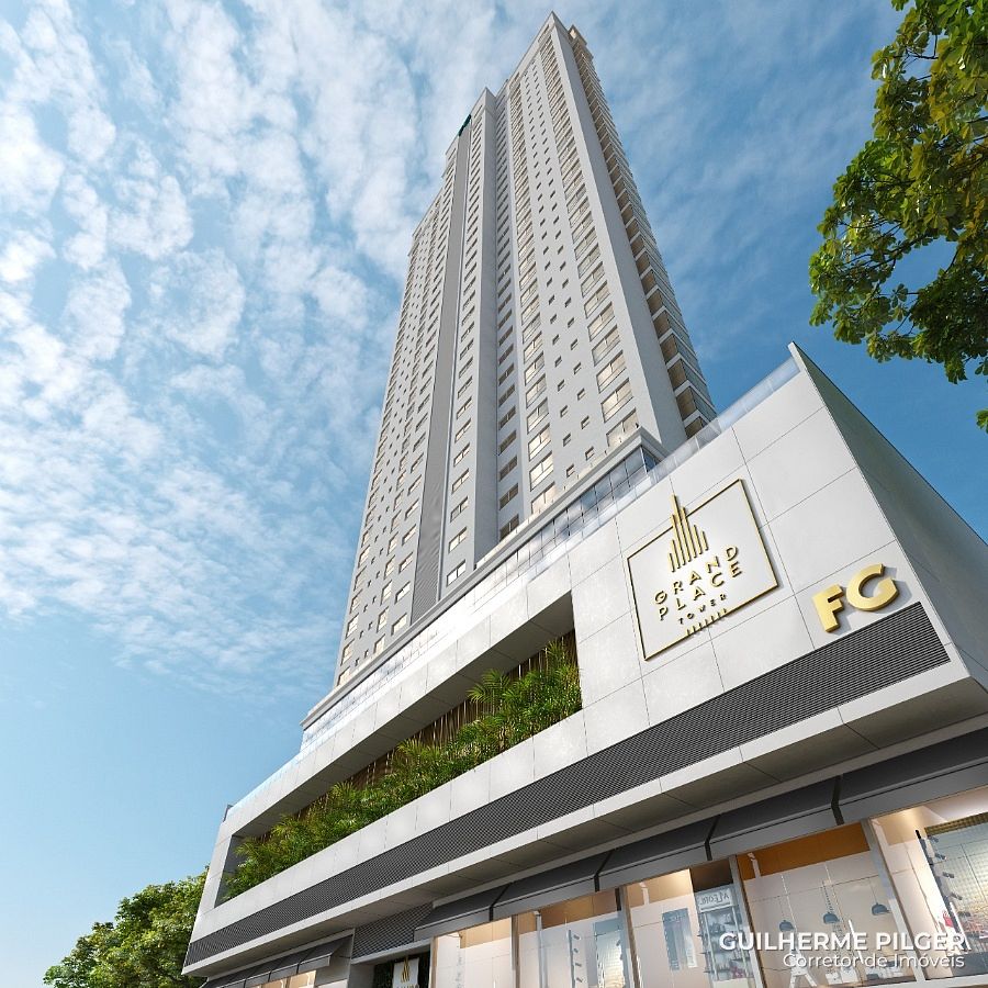 Apartamento no Ed. Grand Place no Centro de Balneário Camboriú