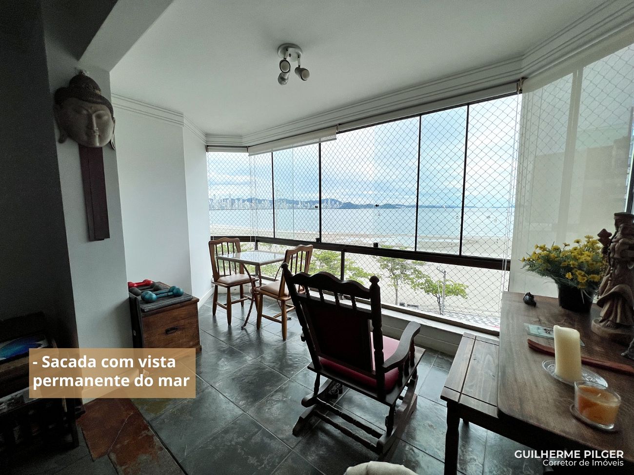 Apartamento no Ed. Ilha de São Sebastião em Balneário Camboriú
