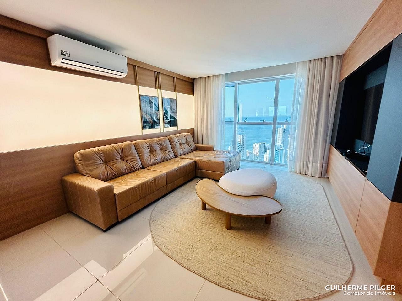 Apartamento no Ed. Phoenix Tower em Balneário Camboriú