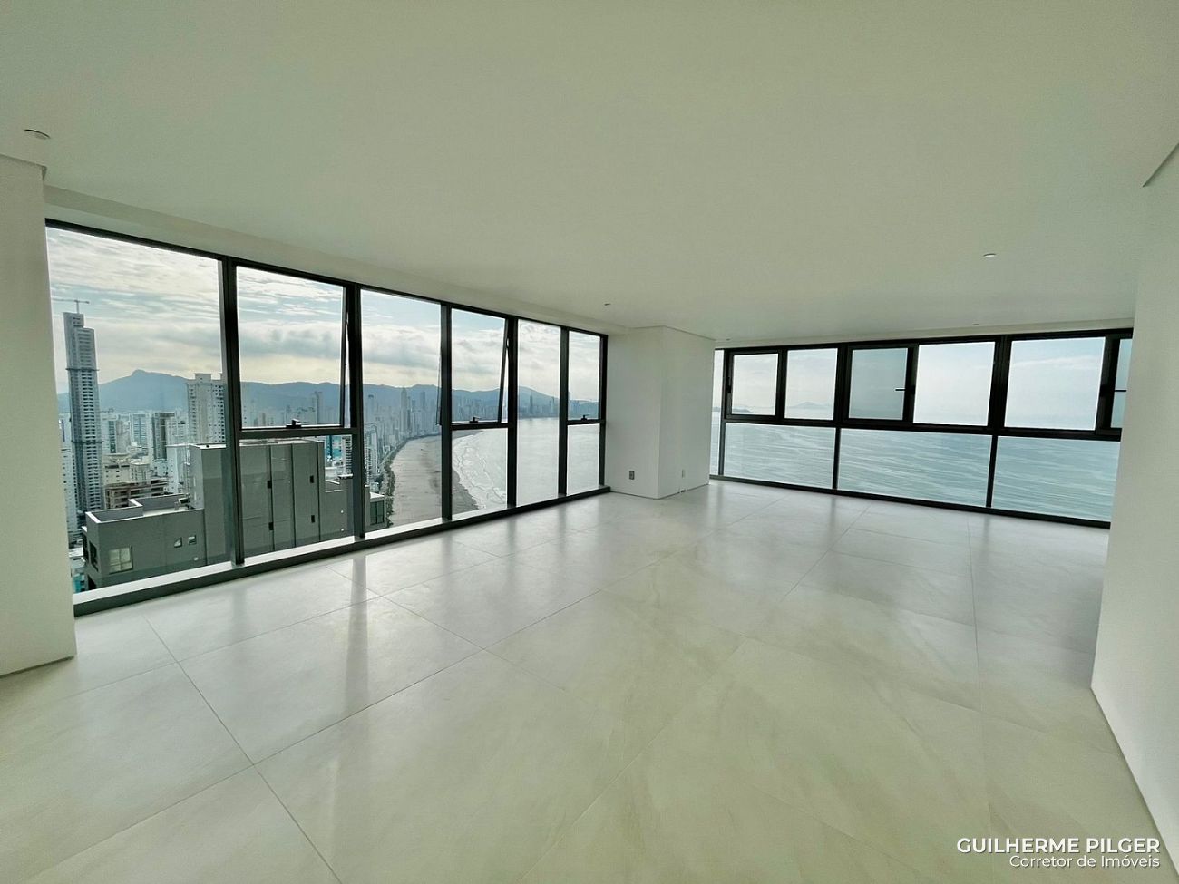 Apartamento no Ed. Copenhagen em Balneário Camboriú