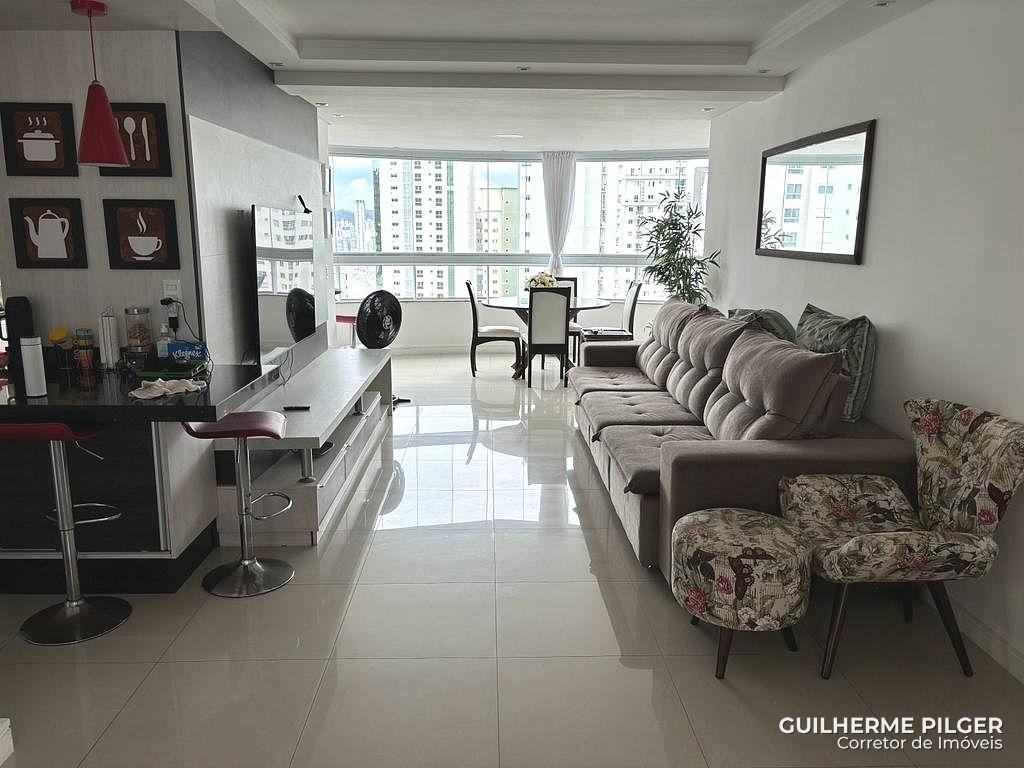 Apartamento no Ed. Torre de Lyon em Balneário Camboriú