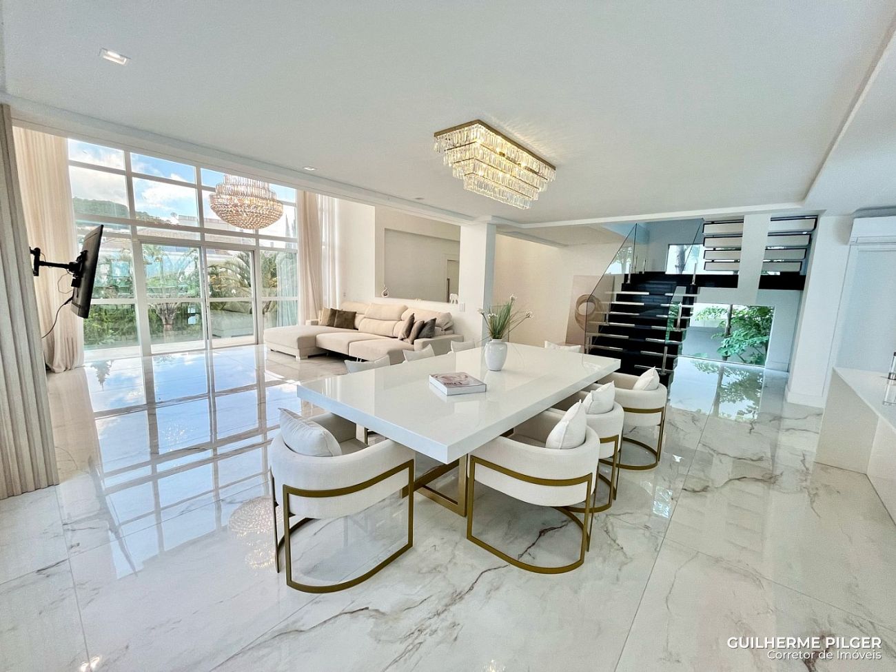 Casa nova no Condomínio Porto Riviera na Praia Brava em Itajaí