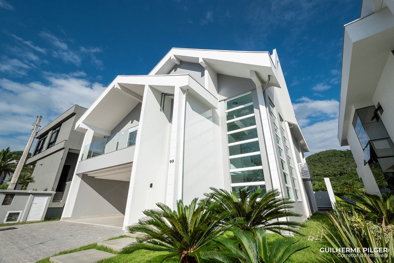 Casa no Condomínio Haras Rio do Ouro em Balneário Camboriú