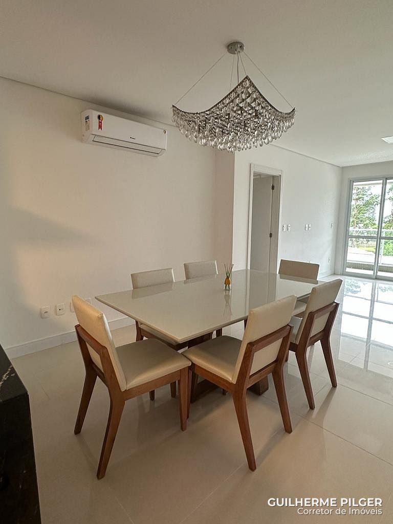 Apartamento no Ed. Amores da Brava na Praia Brava em Itajaí