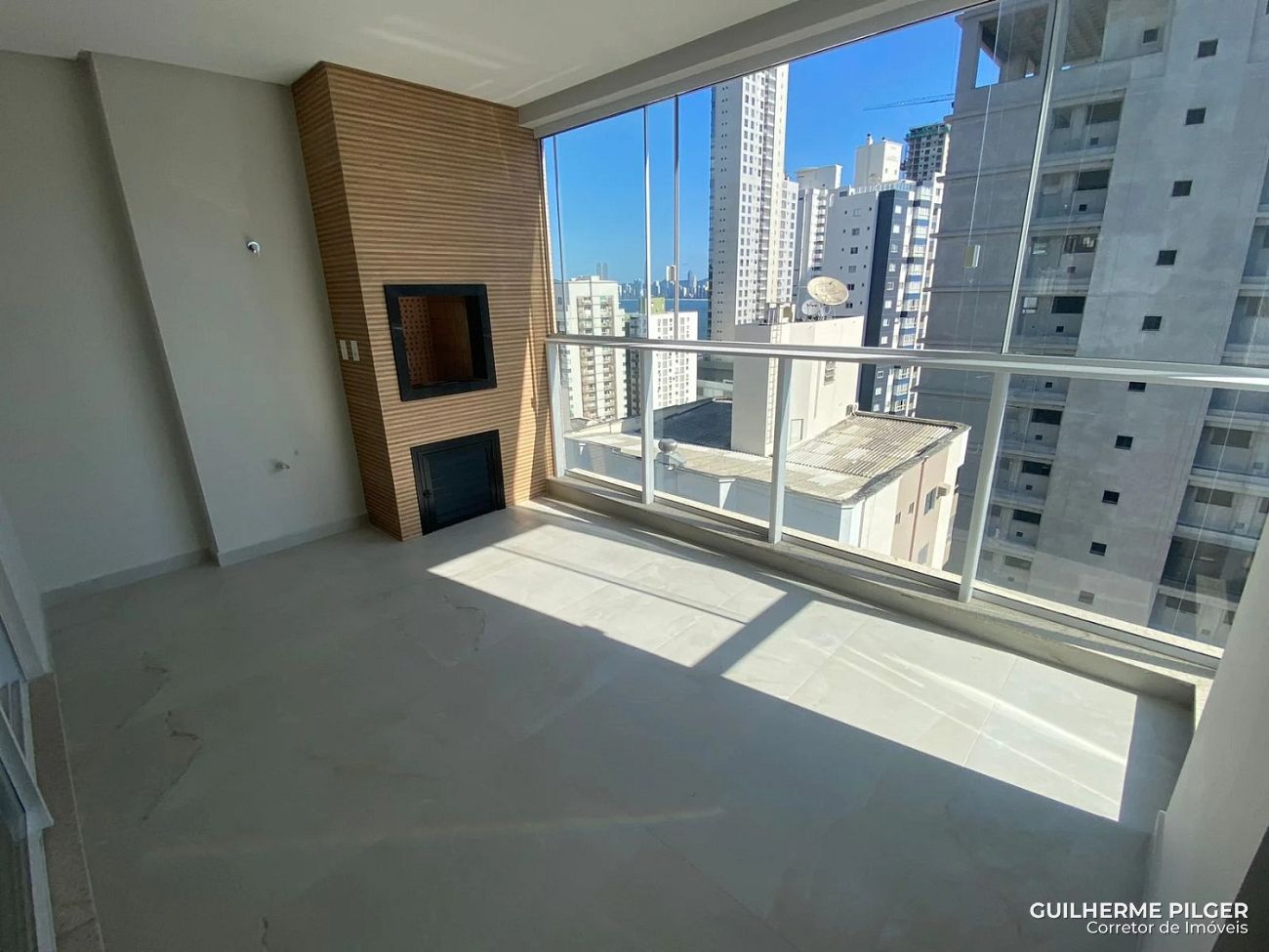 Apartamento no Ed. Pontal di Vitta Residence em Balneário Camboriú
