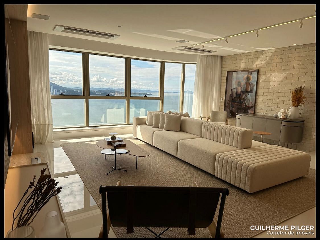 Apartamento no Ed. Yachthouse by Pininfarina na Barra Sul em Balneário Camboriú
