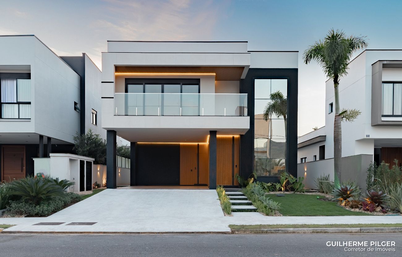 Casa no Condomínio Caledônia Private Village em Camboriú