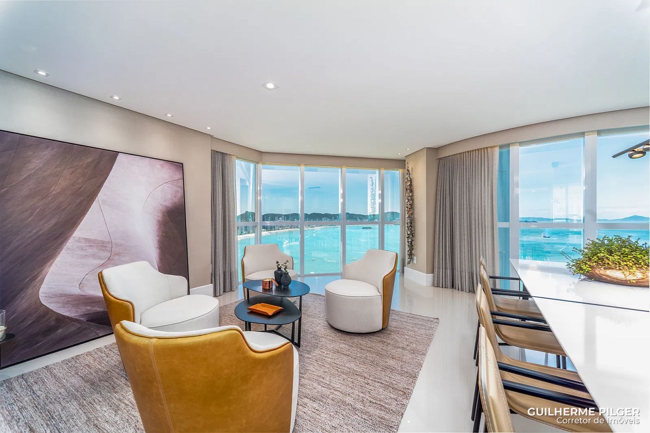 Apartamento no Ed. Ibiza Towers em Balneário Camboriú