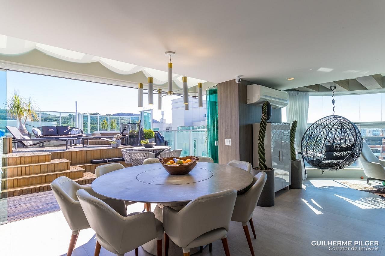 Cobertura no Condomínio Brava Beach Internacional na Praia Brava de Itajaí