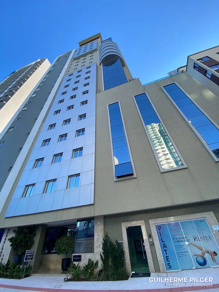 Apartamento no Ed. Mendelssohn em Balneário Camboriú