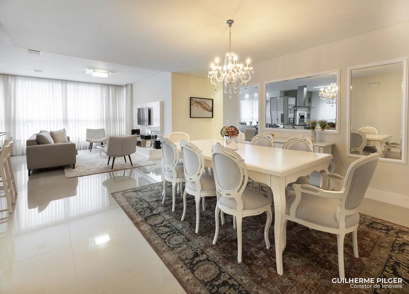 Apartamento Decorado no Ed. Sistina Tower Residence em Centro de Balneário Camboriú