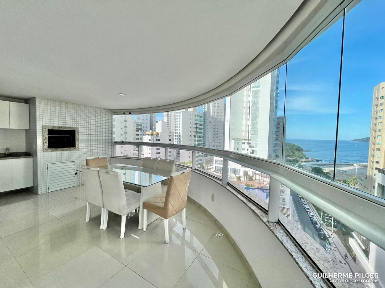 Apartamento no Edifício Torre de Málaga em Balneário Camboriú