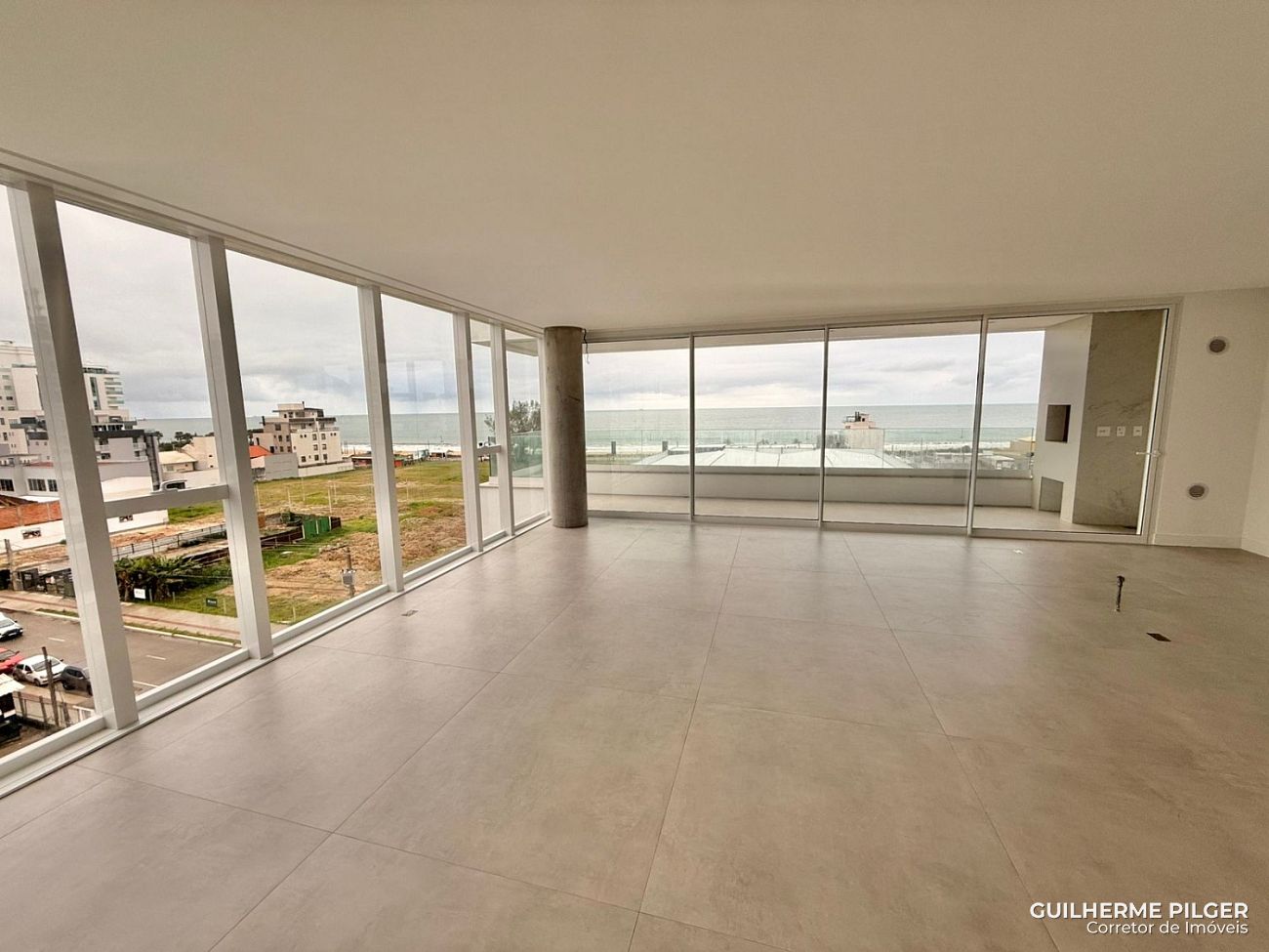Apartamento no Edifício Riva na Praia Brava em Itajaí