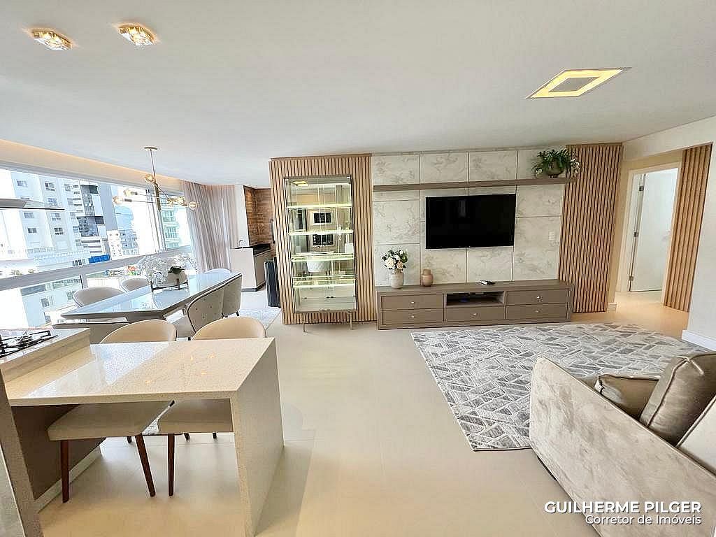 Apartamento no Ed. Porto di Bari em Balneário Camboriú