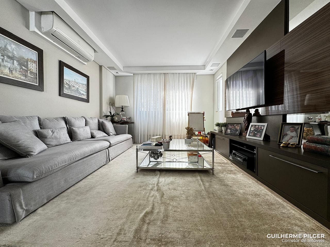 Apartamento no Edifício Solar do Guarujá no Centro de Balneário Camboriú