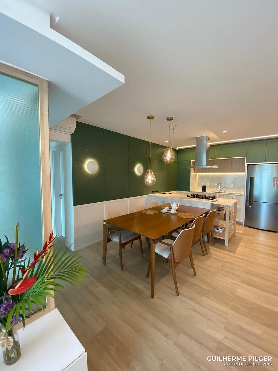 Apartamento no Edifício Porto Madeiro na Praia Brava em Itajaí