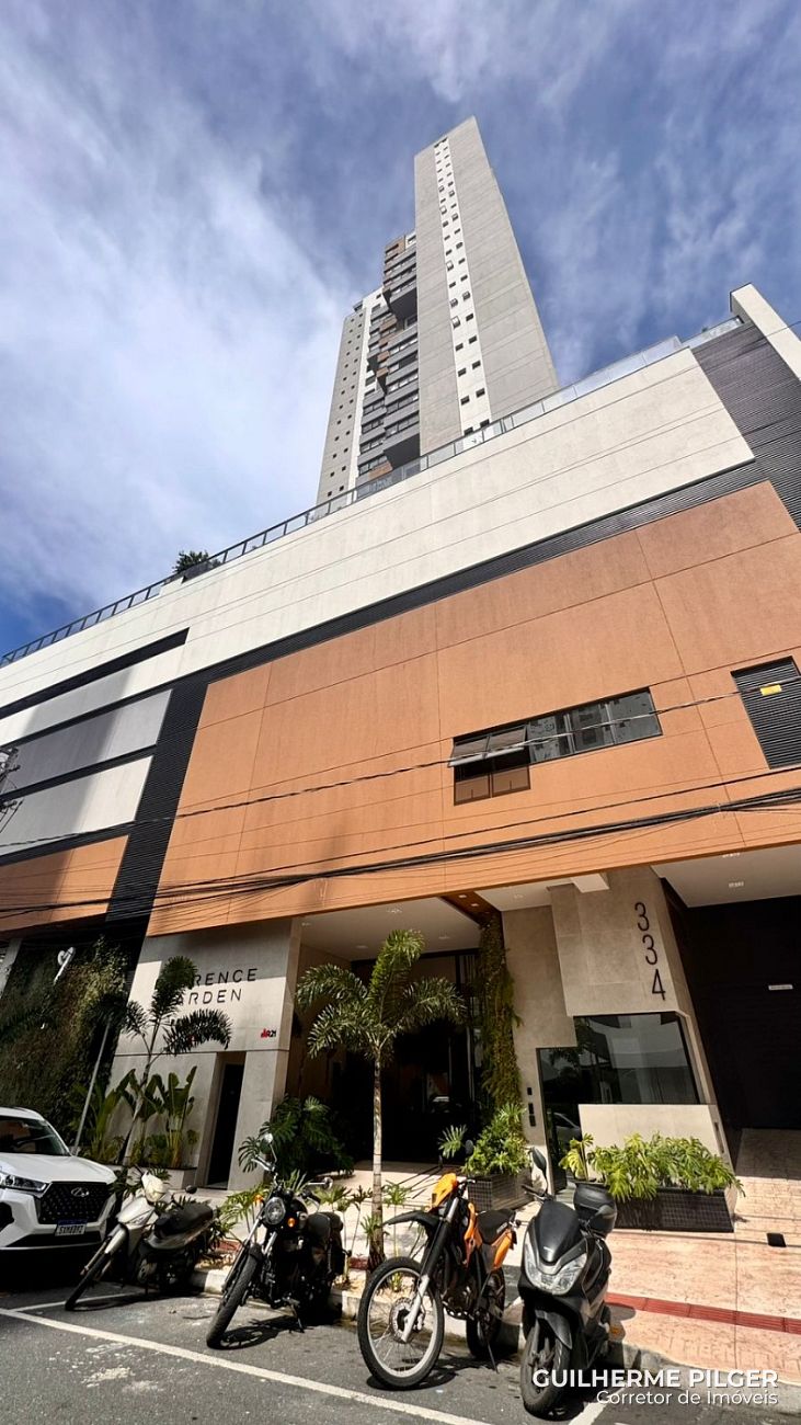 Apartamento no Edifício Florence Garden em Balneário Camboriú