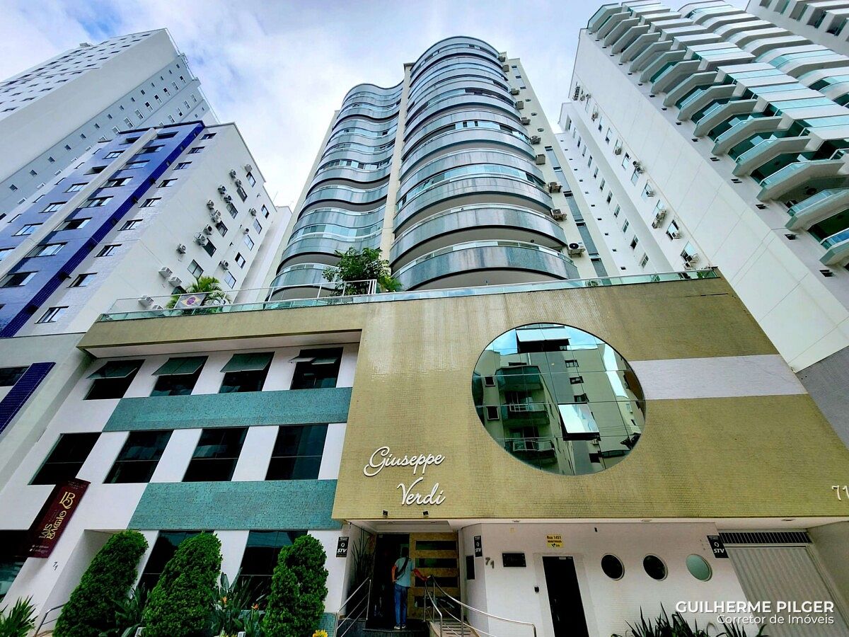 Apartamento no Edifício Giuseppe Verdi em Balneário Camboriú