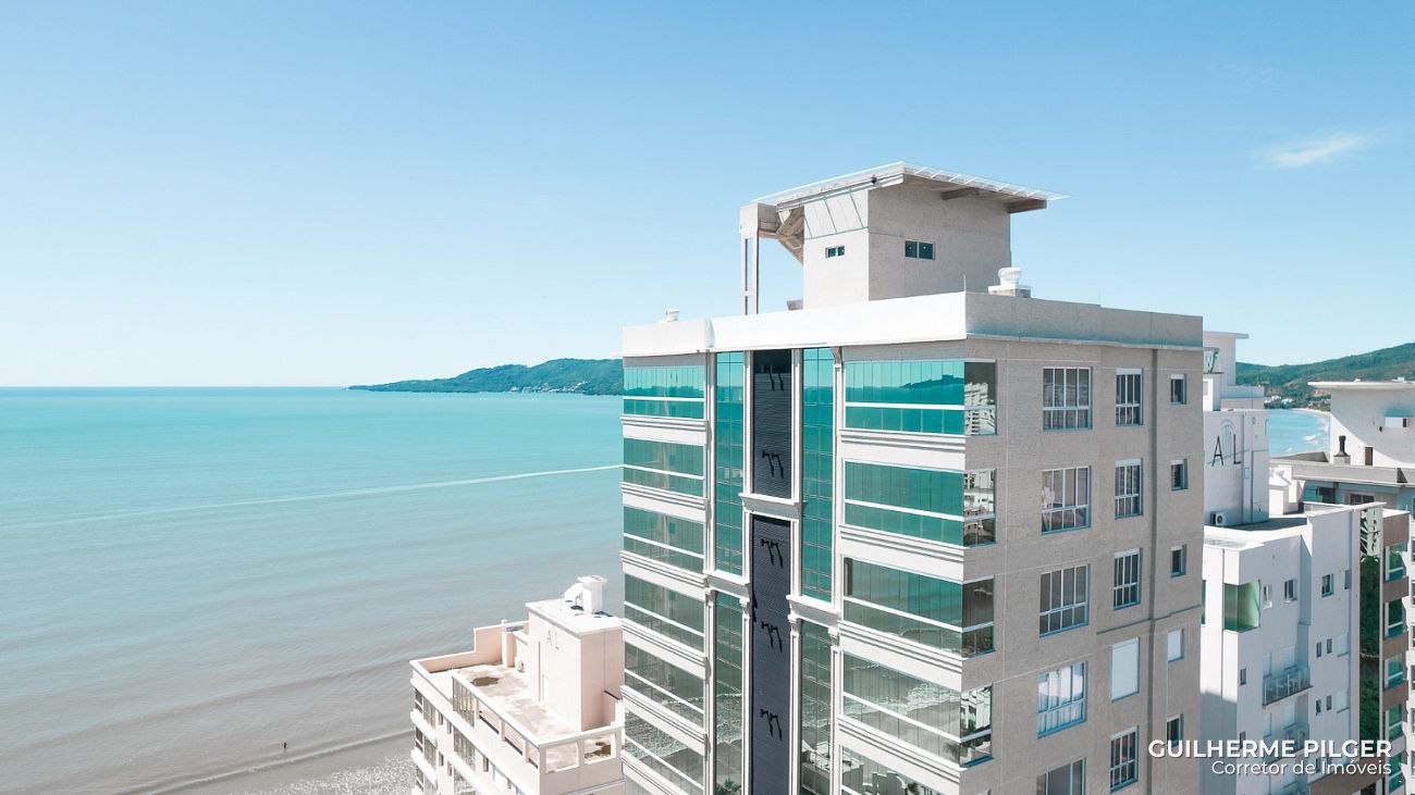 Apartamento no Edifício Cambirela Residence em Itapema