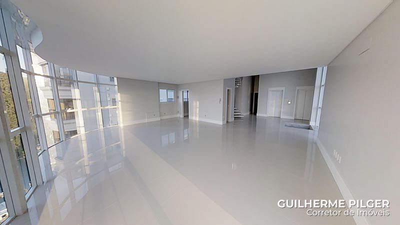 Cobertura duplex com piscina de frente para o mar no Ibiza Towers em Balneário Camboriú