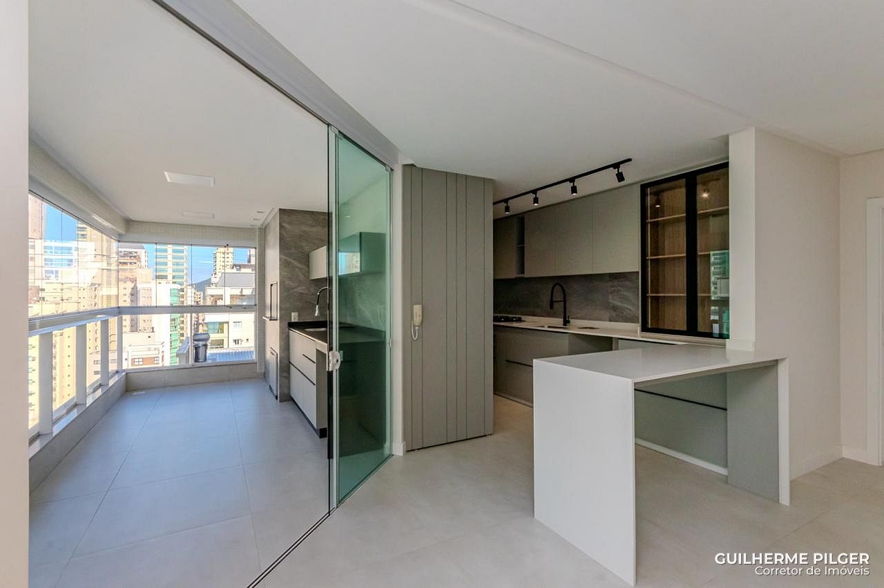 Apartamento no Edifício Place Vendôme em Itapema