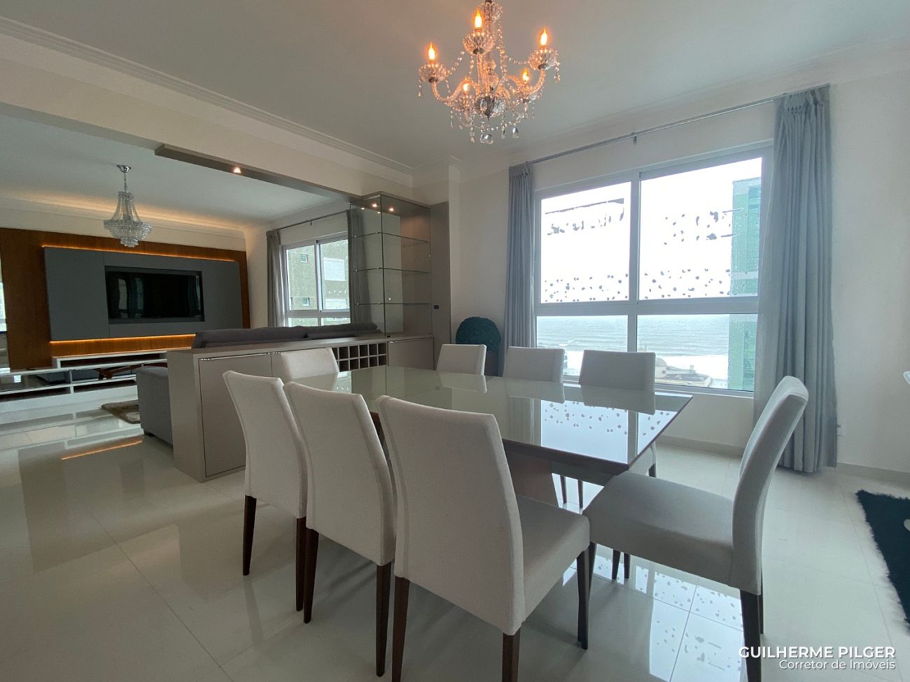 Apartamento no Edifício Central Tower em Itapema