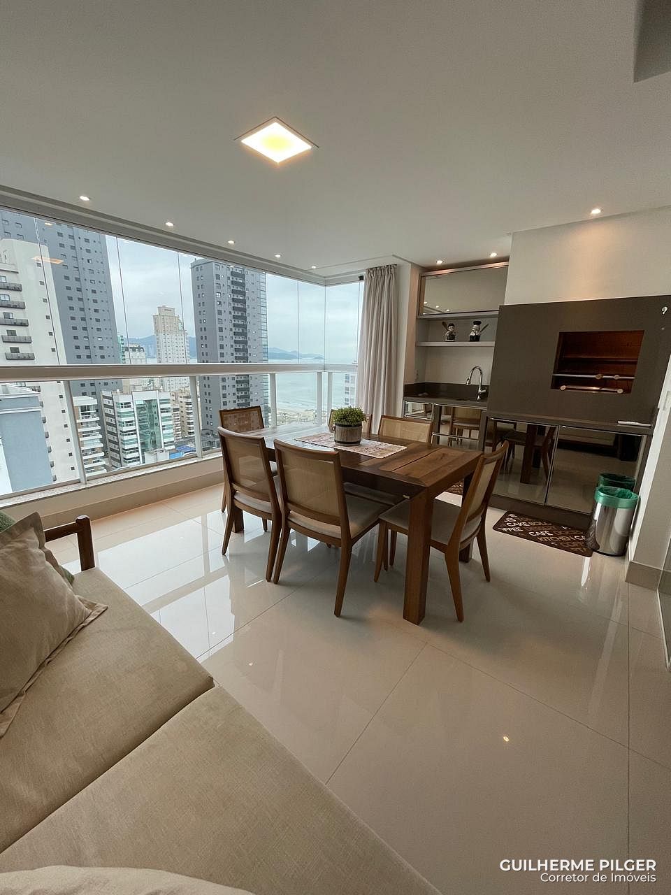 Apartamento no Edifício Maison Paris em Itapema