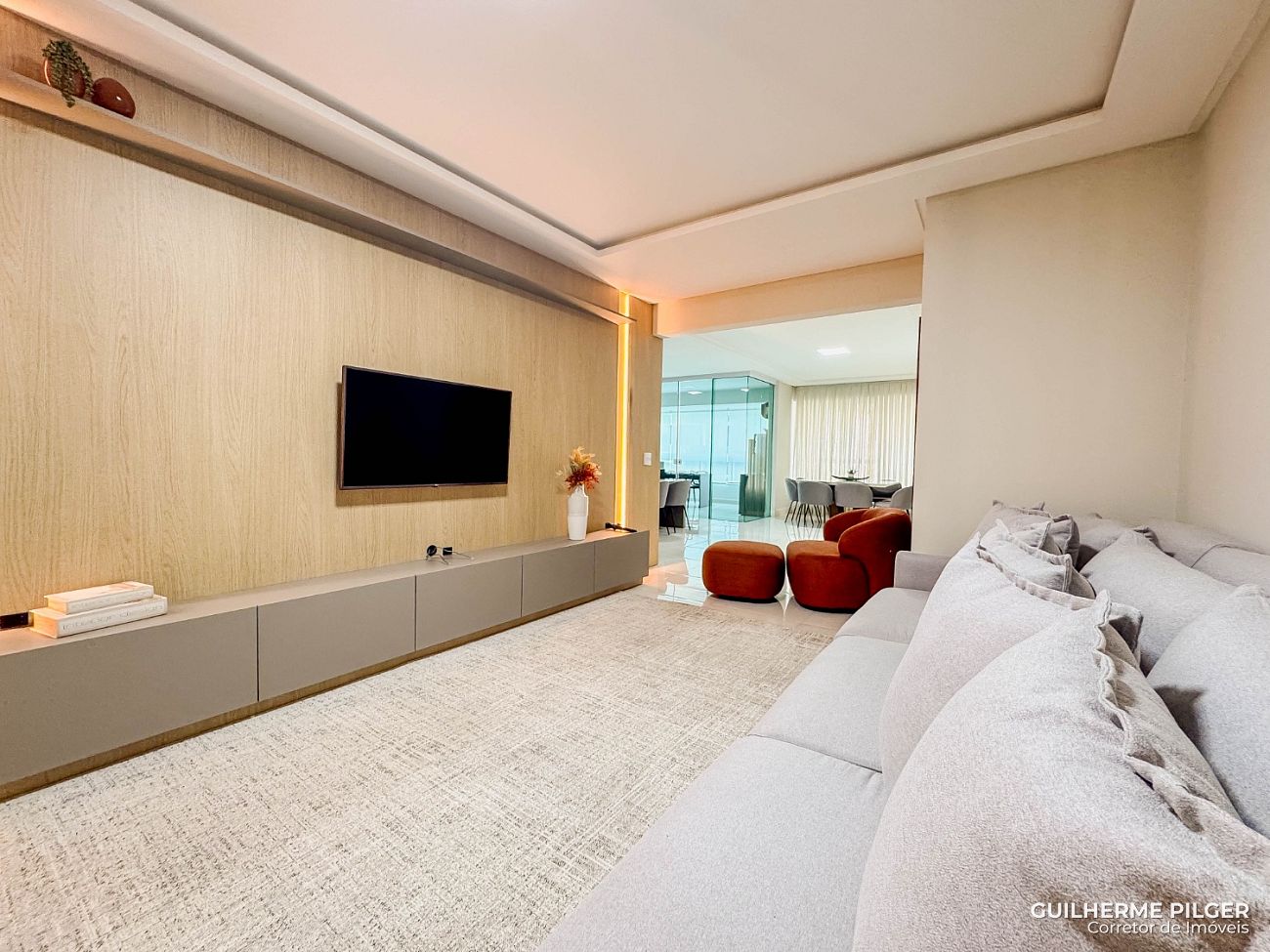 Apartamento no Edifício Jóia do Oceano em Itapema