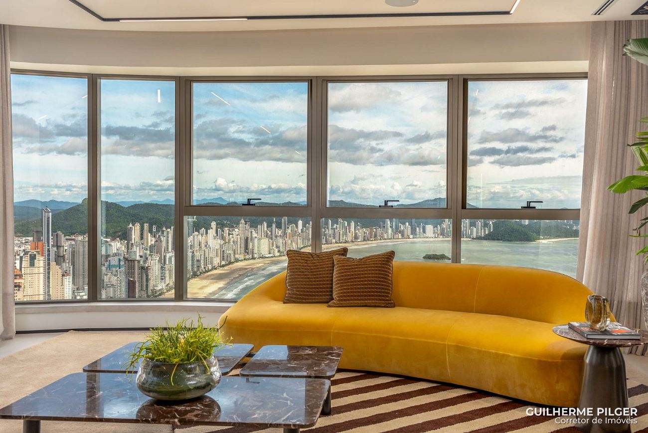 Apartamento no Ed. Yachthouse by Pininfarina na Barra Sul em Balneário Camboriú