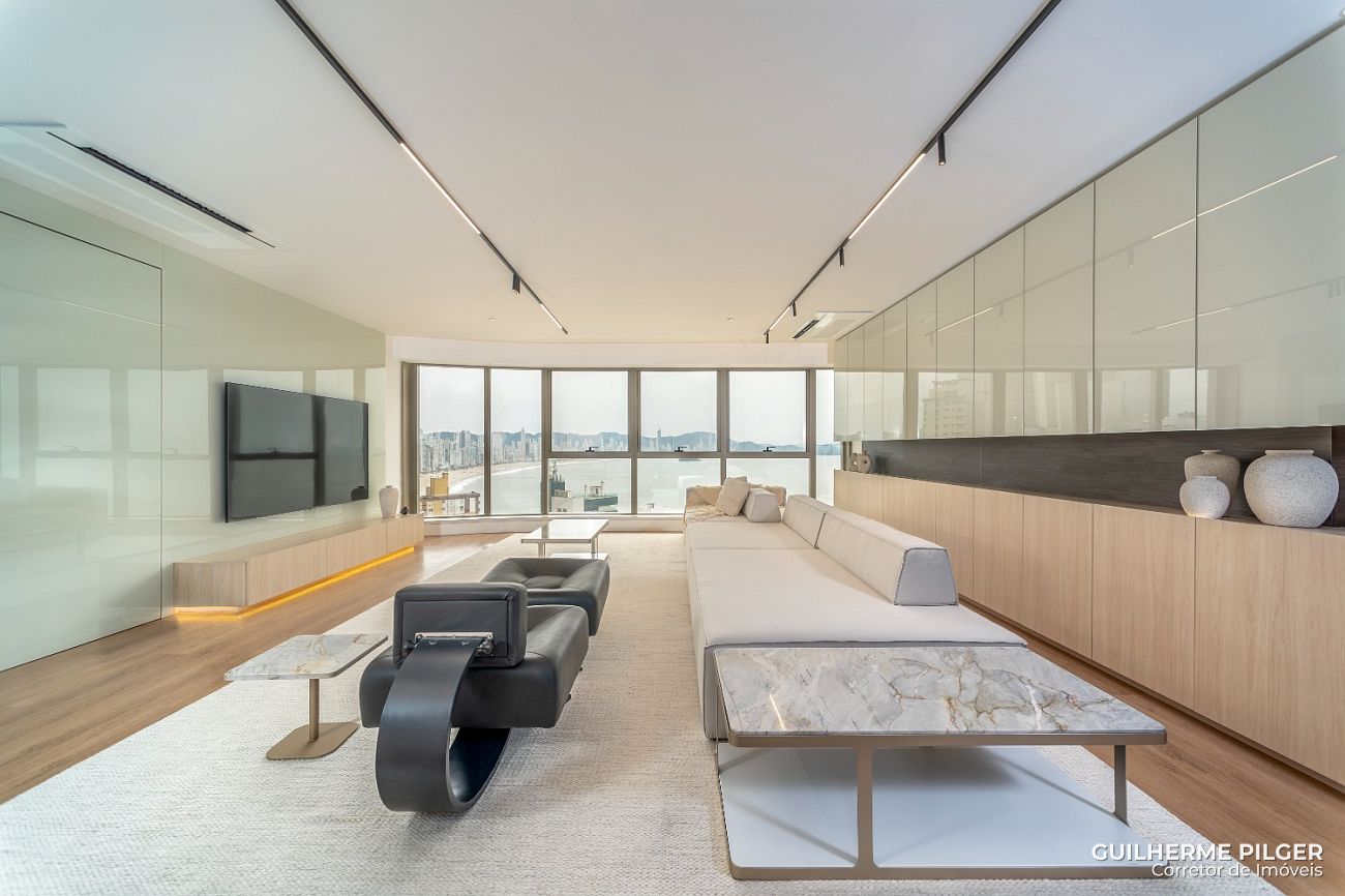 Apartamento no Ed. Yachthouse by Pininfarina na Barra Sul em Balneário Camboriú