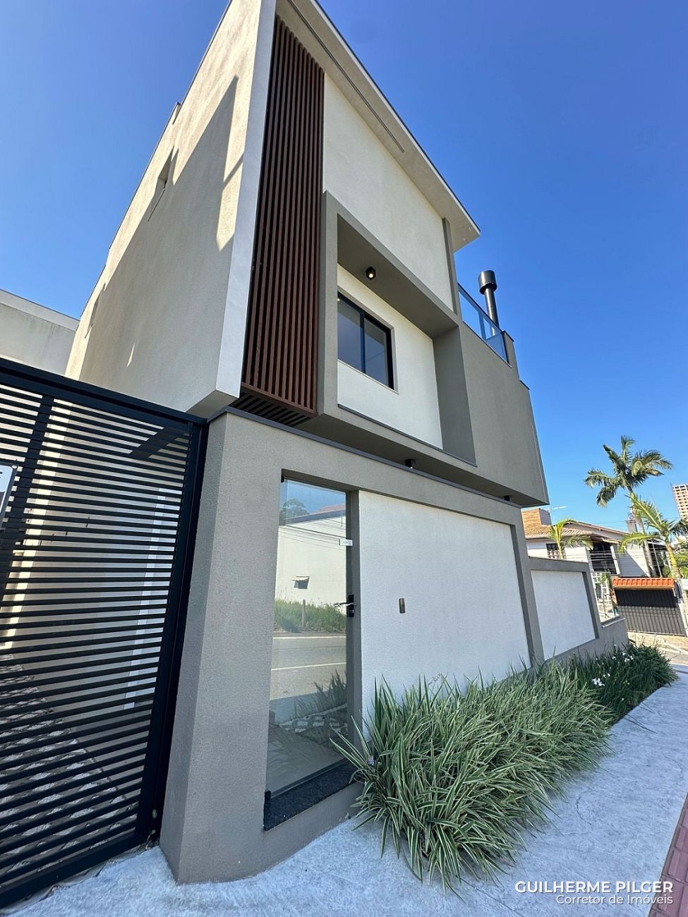 Casa Triplex na Barra Norte de Balneário Camboriú