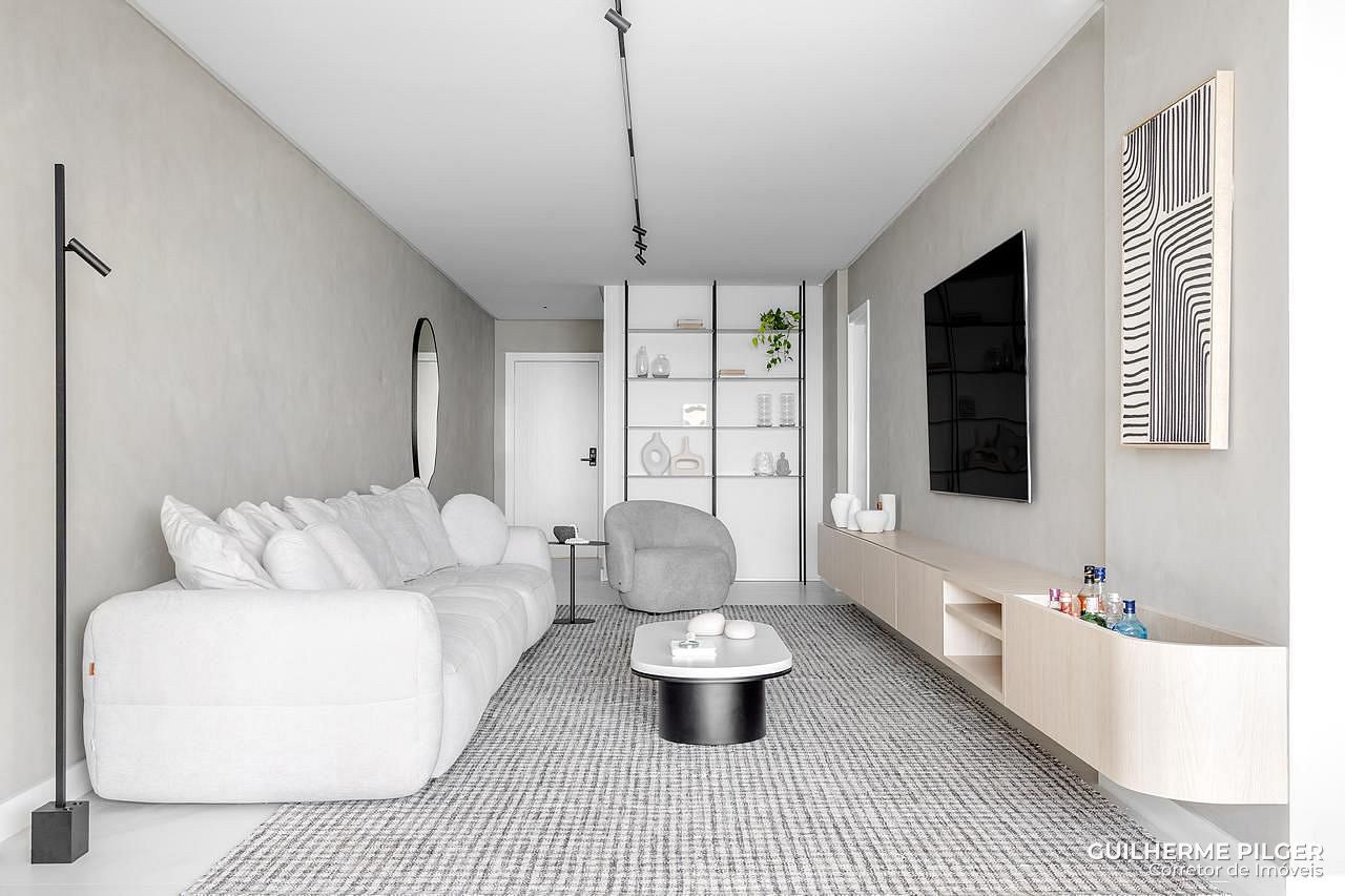 Apartamento no Ed. Surfers Paradise Residence na Praia Brava