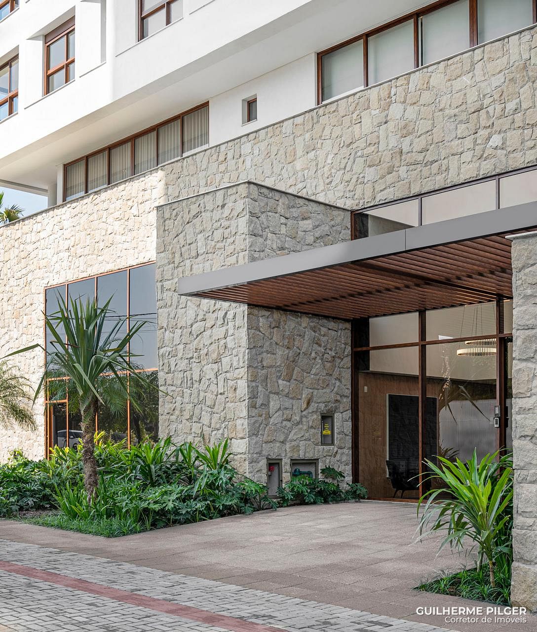 Apartamento no Ed. Mykonos Residence em Balneário Piçarras