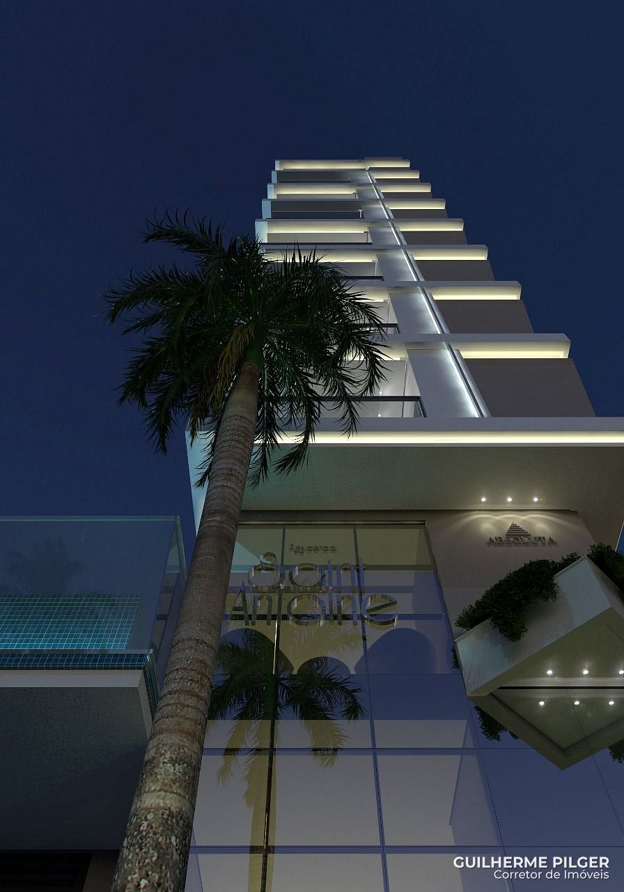 Apartamento no Ed. Saint Antoine na Praia dos Amores em Balneário Camboriú