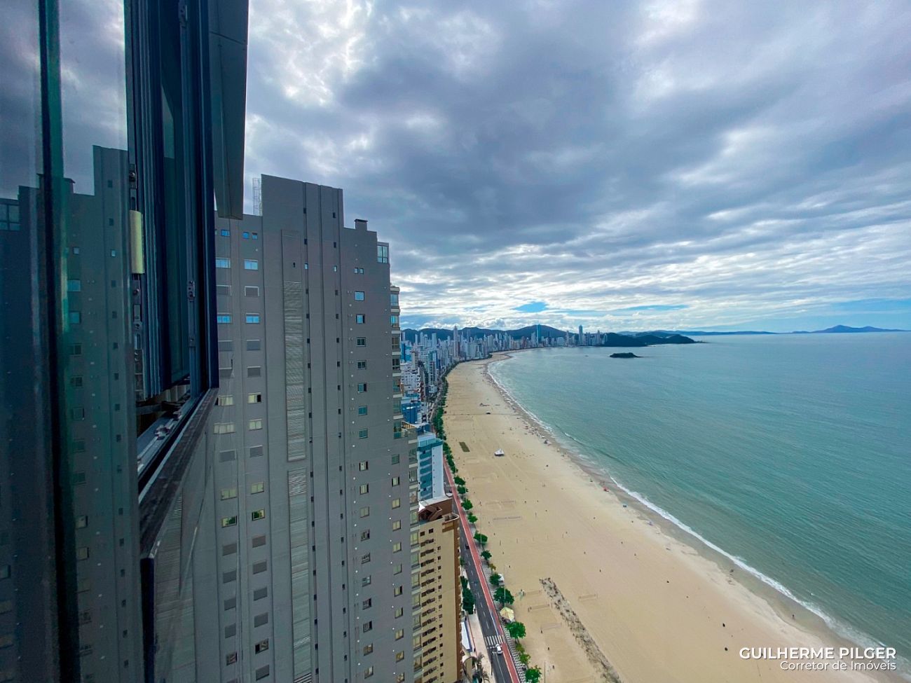 Apartamento no Ed. Copenhagen em Balneário Camboriú