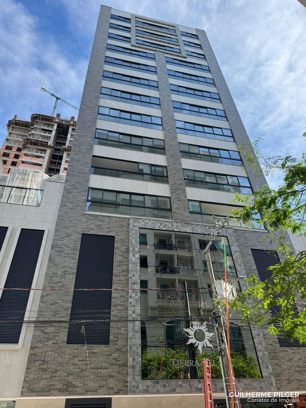 Cobertura no Ed. Tierra del Sol em Balneário Camboriú