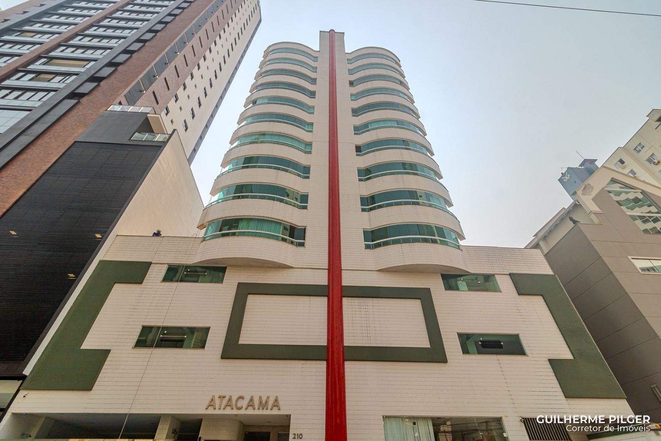 Apartamento no Ed. Atacama em Balneário Camboriú