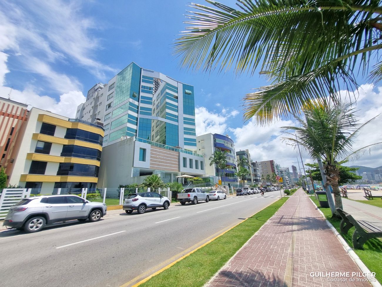 Apartamento no Ed. Riviera Del Sol em Itapema