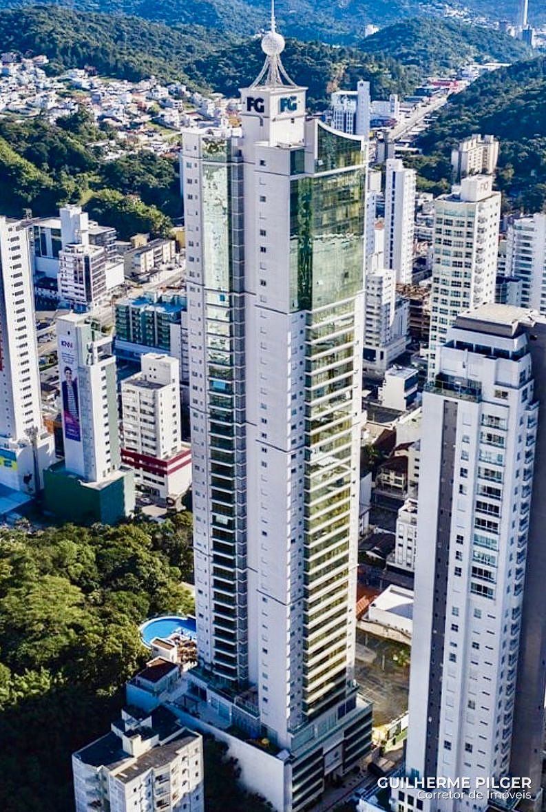 Apartamento no Edifício Alameda Jardins em Balneário Camboriú