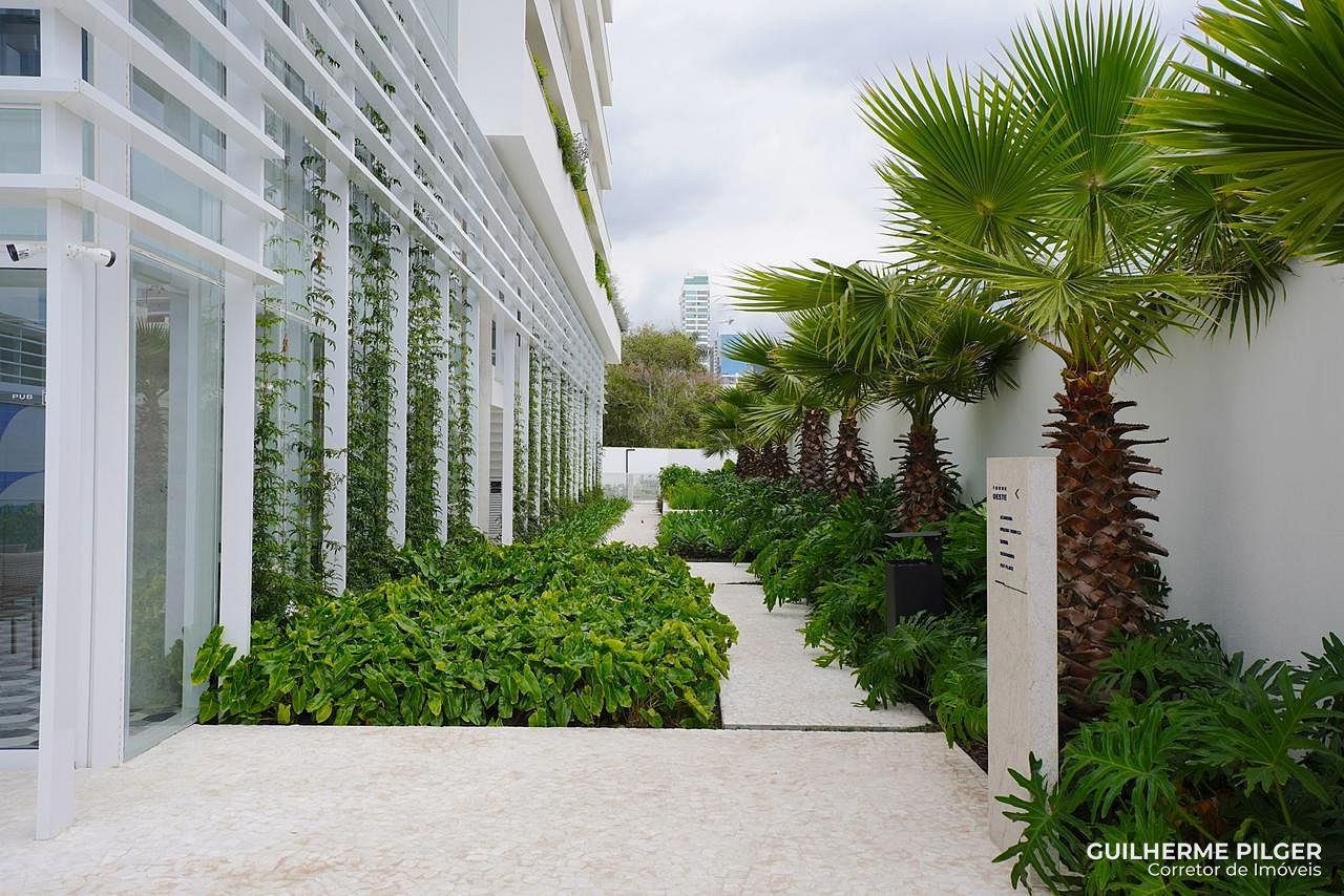 Apartamento no Ed. Riva na Praia Brava em Itajaí