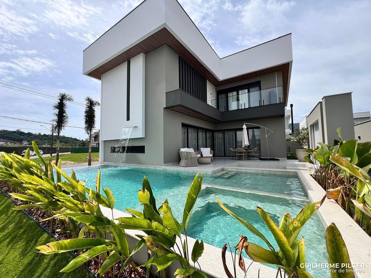 Casa Villa Étoille no Condomínio Caledônia em Camboriú/SC