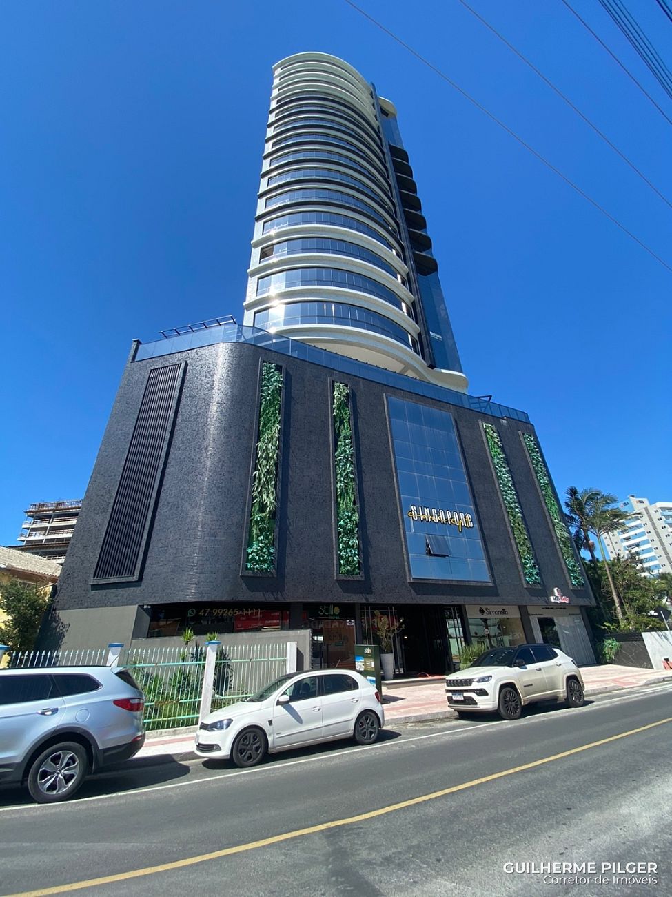 Apartamento no Edifício Residencial Singapore em Porto Belo